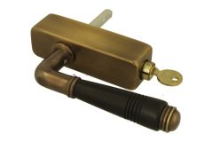 Fenstergriff abschließbar (1908) Messing patiniert Ebenholz