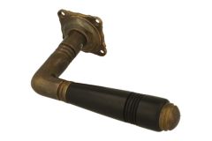 Einzelner Türgriff Messing patiniert Ebenholz (1908)