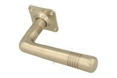 Einzelner Türgriff mit Rosette Nickel matt